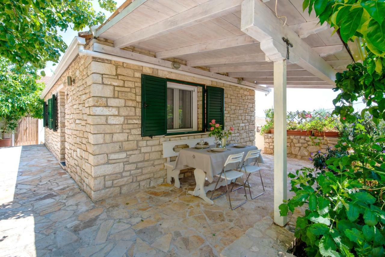 Filomila House *
